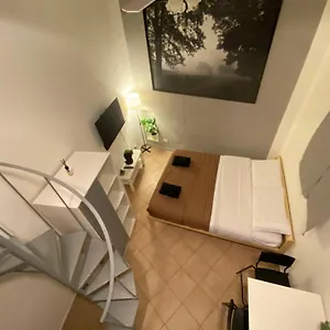 https://el-punto.it-romehotels.com